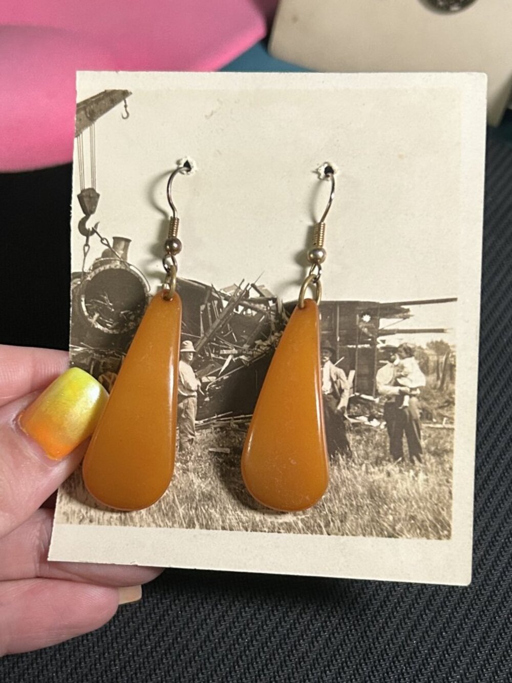 Vintage Bakelite Butterscotch Amber Catalin Teardrop Dangle Earrings